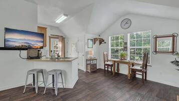 House, Multiple Beds, Patio (3408 Grapecreek Cmb) | Interior