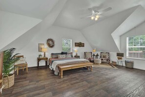 1 chambre, décoration personnalisée, ameublement personnalisé