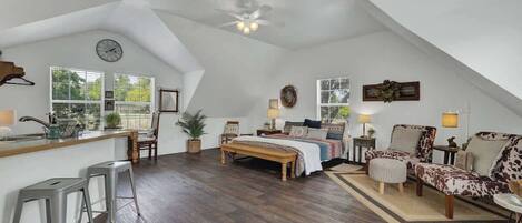 House, 1 King Bed, Patio, Garden View (3408 Grapecreek Tree)