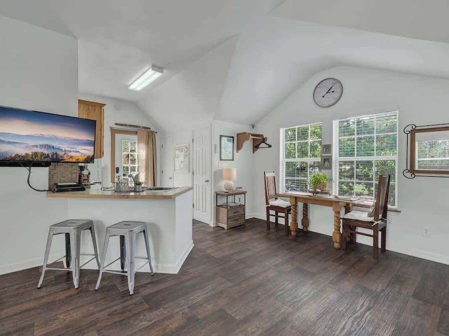 Ferienhaus, 1 King-Bett, Terrasse, Gartenblick (3408 Grapecreek Tree) | Innenbereich