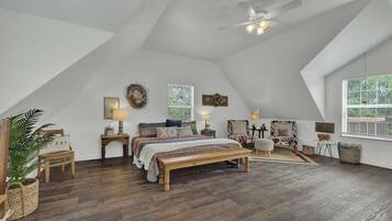 Casa, 1 cama King, varanda, vista para o jardim (3408 Grapecreek Tree) | 1 quarto, individualmente decorados, individualmente mobiliados