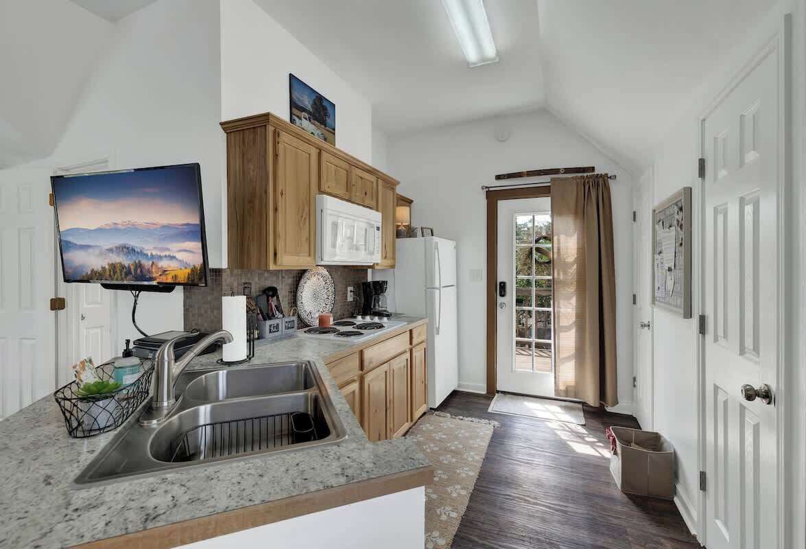 Ferienhaus, 1 King-Bett, Terrasse, Gartenblick (3408 Grapecreek Tree) | Eigene Küche | Wasserkocher mit Kaffee-/Teezubehör