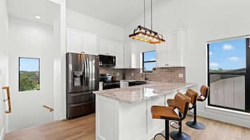 Hus, flere senger, spabadekar (337 Colt Valley) | Eget kjøkken