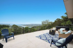 Maison, 2 grands lits, bain à remous (215 Coyote Ln) | Terrasse/Patio