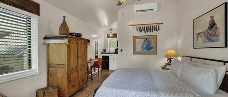 1 habitación, decoración personalizada y muebles diferentes