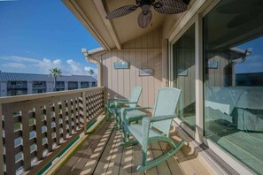 House, Multiple Beds, Pool Access (2110 Bayhouse) | Terrace/patio