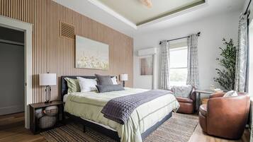 Condo, 1 Katil Raja (King), Kitchen, City View (118 E Main - Unit A) | 1 bilik tidur, Wi-fi percuma