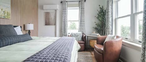 Appart'hĂŽtel, 1 trĂšs grand lit, cuisine, vue ville (118 E Main - Unit A)