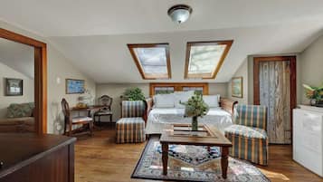 Casa, 1 cama King size y sofá cama, patio, vista al jardín (415 W San Antonio- W) | Interior