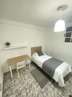 Single Room | Free WiFi