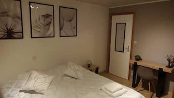 7 多间卧室、办公桌、熨斗/熨衣板、WiFi