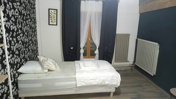 7 chambres, bureau, fer et planche Ă repasser, Wi-Fi