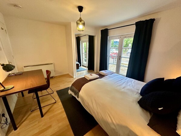 3 soveværelser, strygejern/strygebræt, internetforbindelse, sengetøj