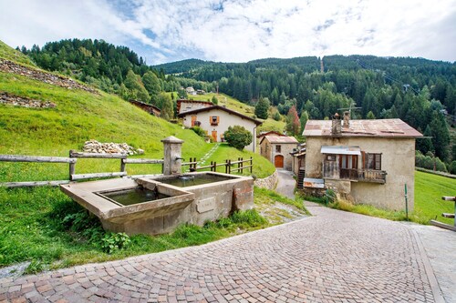 Apartment 'Chalet Del Cuore' with Mountain View, Private Garden & Wi-Fi