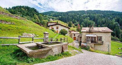 Apartment 'Chalet Del Cuore' with Mountain View, Private Garden & Wi-Fi