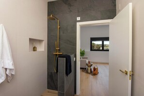 Haartrockner, Handtücher