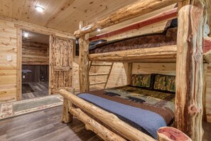 Room, Multiple Beds, Patio, Pool View (Campfire Lodge) - Campfire Lodge (Sevierville)