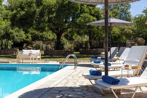 Pool - Michael - Four Bedroom Villa, Sleeps 8 (Ermones)