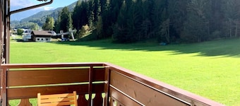 Apartment 'Cima De' Piazzi  2' with Mountain View, Balcony and Wi-Fi