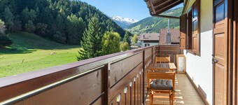 Apartment 'Cima De' Piazzi 2' with Mountain View, Balcony and Wi-Fi