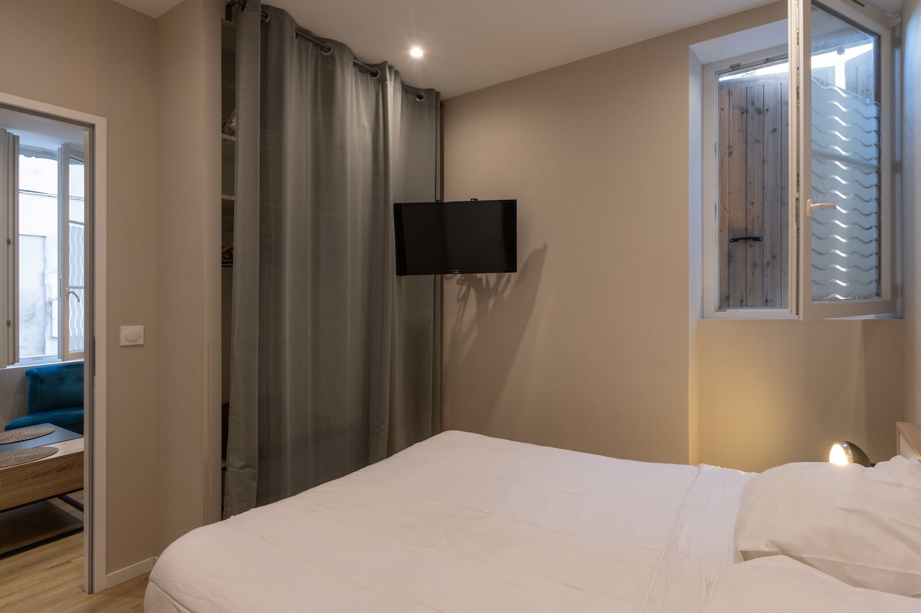 1 bedroom, iron/ironing board, WiFi, bed sheets