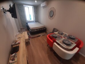 1 Schlafzimmer, Bügeleisen/Bügelbrett, WLAN, Bettwäsche