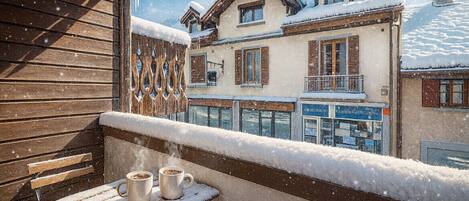 تناول الطعام بالخارج