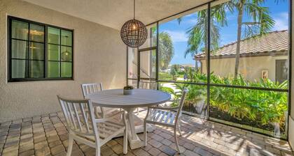 Play Golf & Pickleball! Luxury Lakewood Townhome