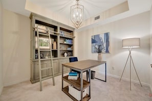 Your private workspace awaits—soft natural light, soaring vaulted ceilings, and plenty of built-in storage help you stay focused and comfortable throughout your stay. - Play Golf & Pickleball! Luxury Lakewood Townhome (Bradenton)