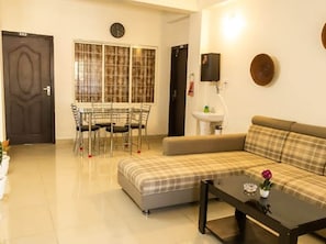 Lobby - Malini Homes - Food & Lodging (Guwahati)