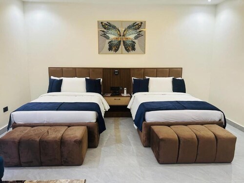 Reens Suites and Apartment