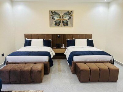 Reens Suites and Apartment