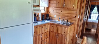 Cozy cabin #2 on Neuse River in charming Oriental