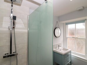 Shower - 21A High Street (Jedburgh)
