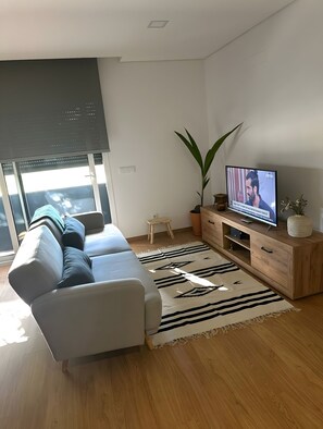 TV
