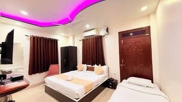 Executive Double Room, City View | Laptop workspace, iron/ironing board, rollaway beds, free WiFi