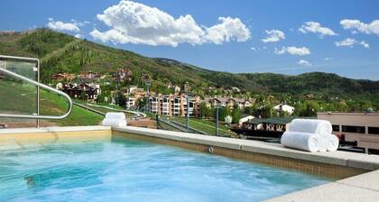 Experience the best of Steamboat Spring ski resort, ski-in/ski-out