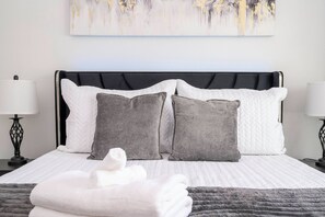 4 bedrooms, travel crib, WiFi, bed sheets