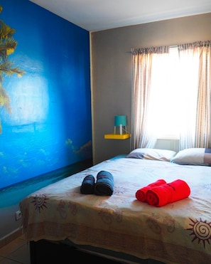 3 bedrooms, iron/ironing board, WiFi, bed sheets