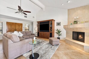 TV, fireplace