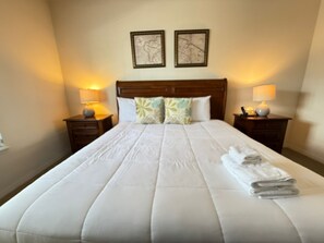 3 bedrooms, iron/ironing board, WiFi, bed sheets - Cozy Townhouse -3Bed-2Bath-Lucaya Village Resort 5354 - 11-106 (Kissimmee)