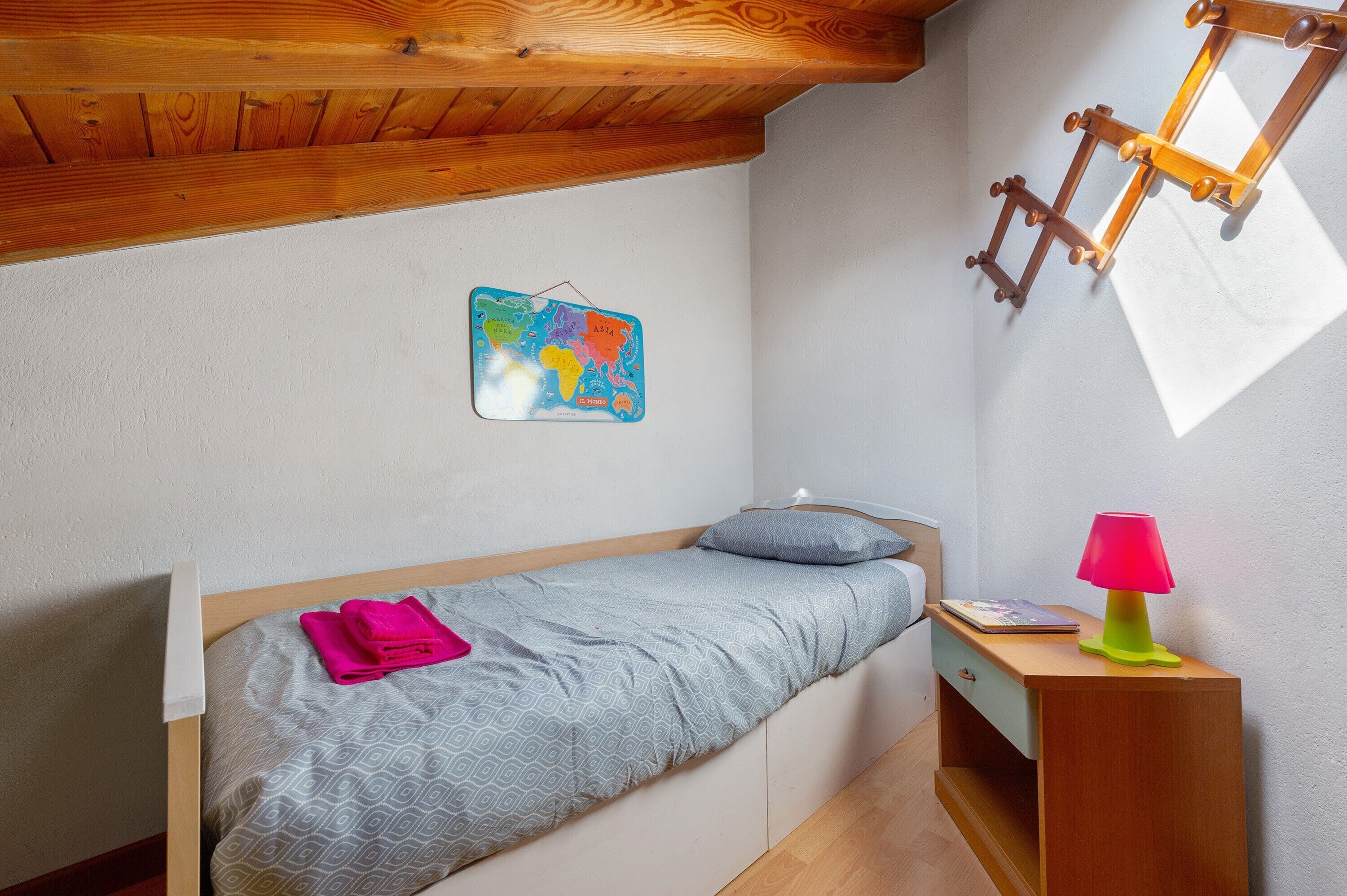 3 camere, Wi-Fi, lenzuola