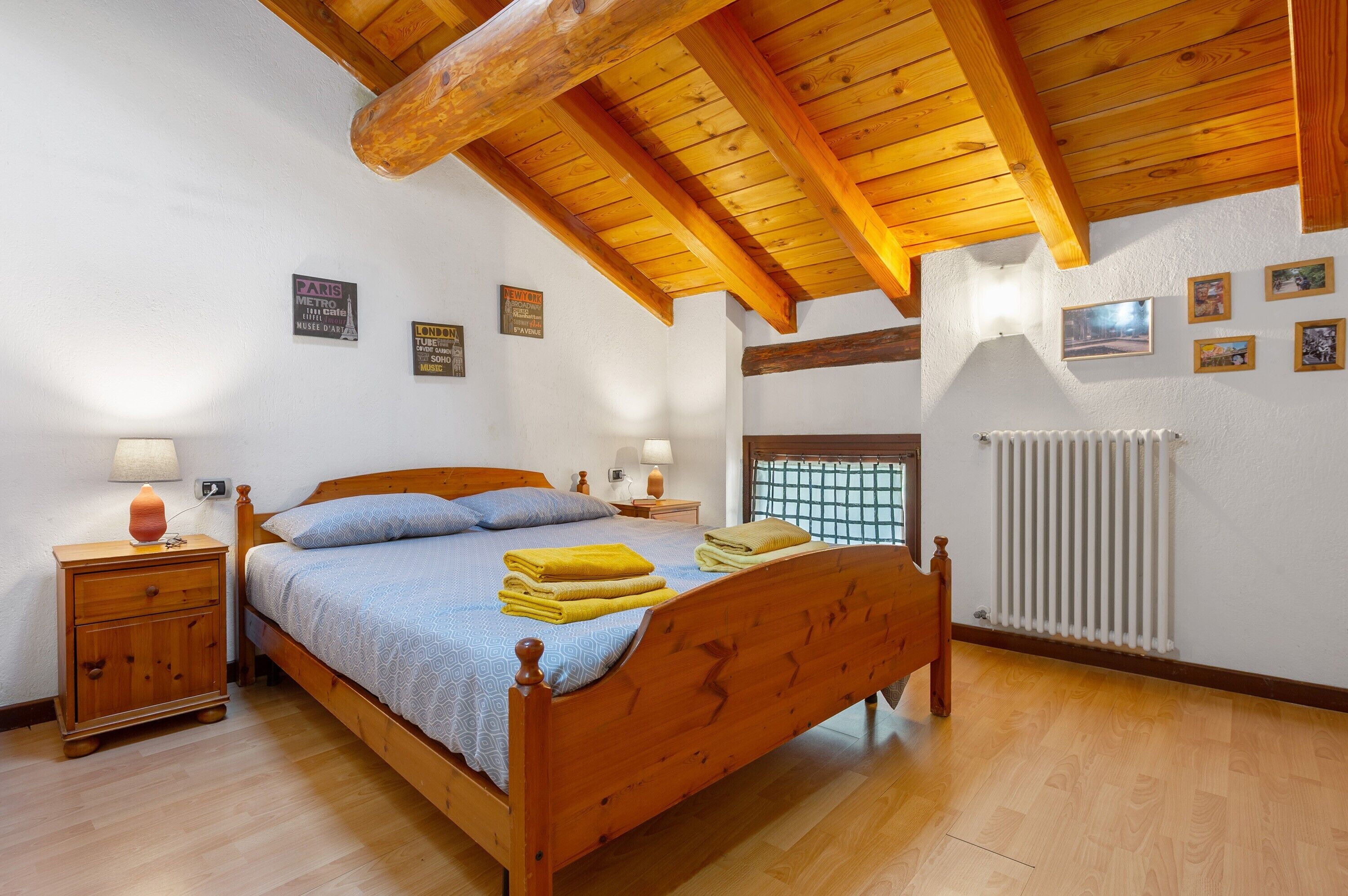 3 bedrooms, WiFi, bed sheets