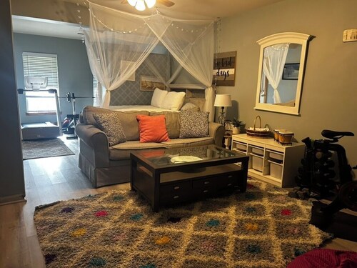 Resort studio apartment with private hot tub, fire pit, gym, and access to pool.