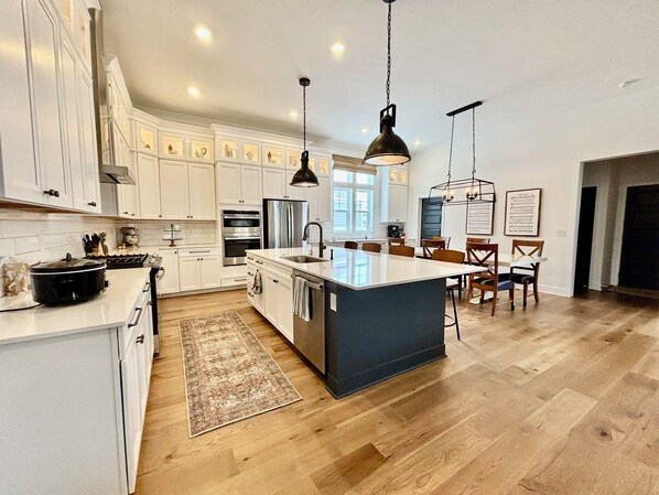 Microwave, oven, stovetop, dishwasher