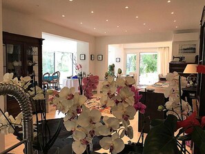 Interior - Bed and Breakfast 'Suite King' with Shared Pool, Wi-Fi and Air Conditioning (Palazzolo Dello Stella)