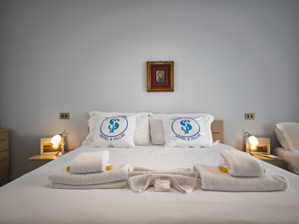 2 chambres, lit parapluie, Wi-Fi gratuit, draps fournis