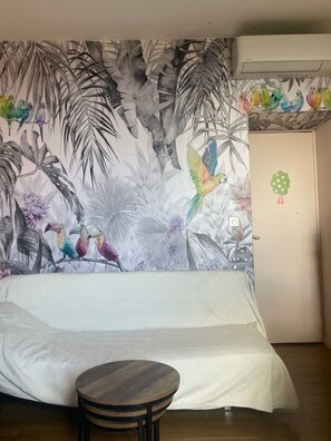 3 chambres, fer et planche à repasser, Wi-Fi, draps fournis