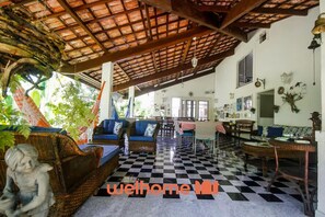 Outdoor dining - Sitio em Guaramiranga com Piscina e Sauna (Guaramiranga)