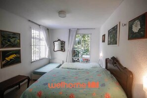 7 bedrooms, WiFi, bed sheets